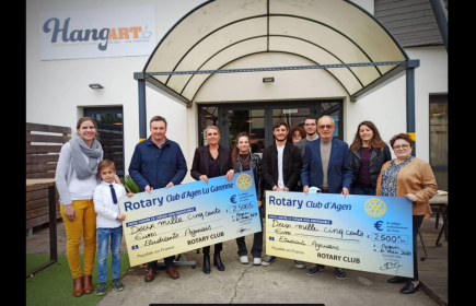 En association avec le Rotary d'Agen, le Rotary d'Agen La Garenne a aussi donné 2500€ pour offrir des repas aux étudiants.